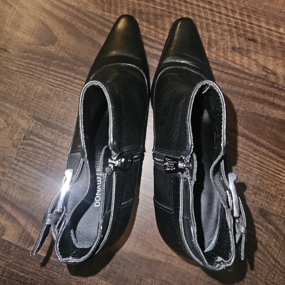 Donald J Pliner Longa Buckle Ankle Booties - Picture 6 of 8